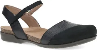 Dansko Rowan Flat in Black/black Woven at Nordstrom, Size 36