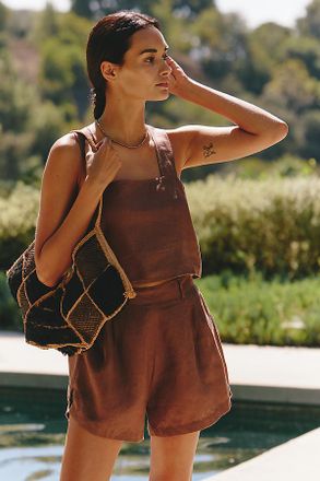 Vitamin A Tallows Linen Crop Top