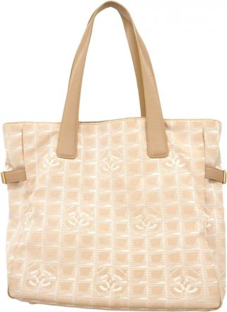 Chanel Beige Nylon Tote Bag (Pre-Owned)