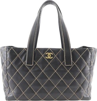 Chanel Wild Stitch Black Leather Tote Bag (Pre-Owned)