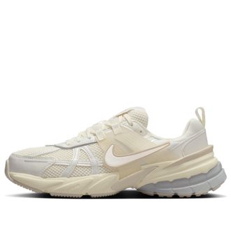 Nike (WMNS) Nike V2K Run Pale Ivory HQ1512-110