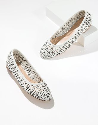 Talbots Ansly Perforated Nappa Ballet Flats - White - 10 1/2 M Talbots