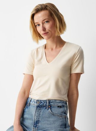 Contemporaine Womens Thick and flowy V-neck short-sleeve T-shirt