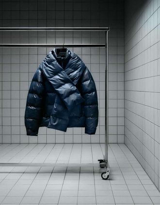 Rains x Umbro - Fan - Piumino impermeabile isolante blu