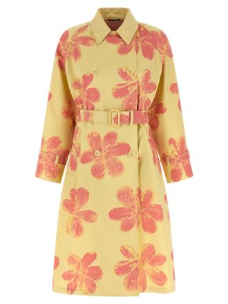 Max Mara Gabardina c&aacute;psula Canasta Un fin de semana con un artista