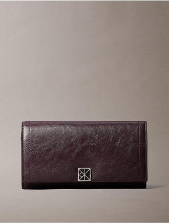 Calvin Klein Womens Emblem Logo Bifold Wallet - Brown