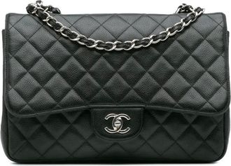 Chanel Borsa a spalla Jumbo Classic in pelle Caviar con battente 2009-2010 - Nero