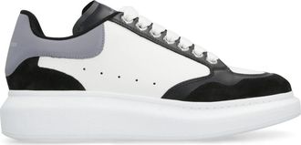 Alexander McQueen Chunky Sole Leren Sneakers met Su&egrave;de Inzetstukken - Dames - Sneakers - Zwart - 35 1/2 EU - Su&egrave;de - Schoenen