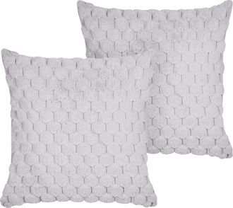 Beliani Conjunto De 2 Cojines De Pelo Sint&eacute;tico Gris Claro 43 X 43 Cm Panal Relleno Purslane