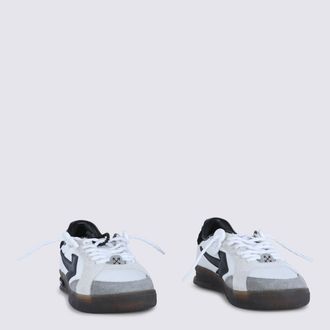 Off-white Colour-Block Low-Top Sneaker - White