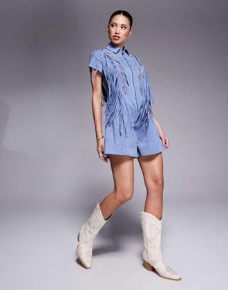 Asos Tuta corta in camoscio sintetico blu polvere con frange e ricami