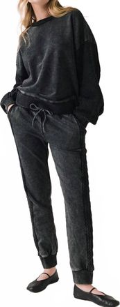 Chaser Bay Joggers In True Black