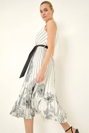 Roman Border Print Pleated Midi Dress