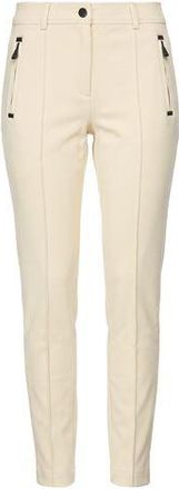 Moncler BOTTOMWEAR - Pantaloni su YOOX.COM