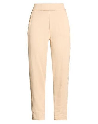 Woolrich HOSEN & R&Ouml;CKE - Hosen auf YOOX.COM