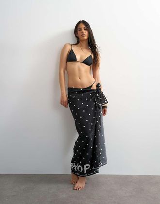 Topshop Pareo squadrato nero e bianco a pois