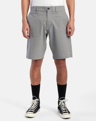 Rvca Balance Hybrid Short In Rvca Black