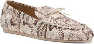 Stuart Weitzman Britt Bow Loafer in Cream. at Nordstrom, Size 9.5