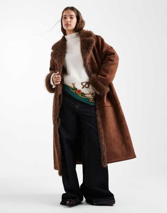 Asos Giacca taglio lungo in montone sintetico marrone con pelliccia sintetica