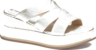 Johnston & Murphy Womens Colleen Triple-Band Slide