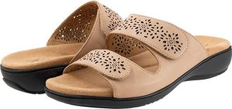 Trotters Ruthie Womens Shoes Beige : 7 N (AA), Synthetic