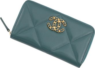 Chanel Dark Green Leather Long Wallet (Bi-Fold) (Pre-Owned)