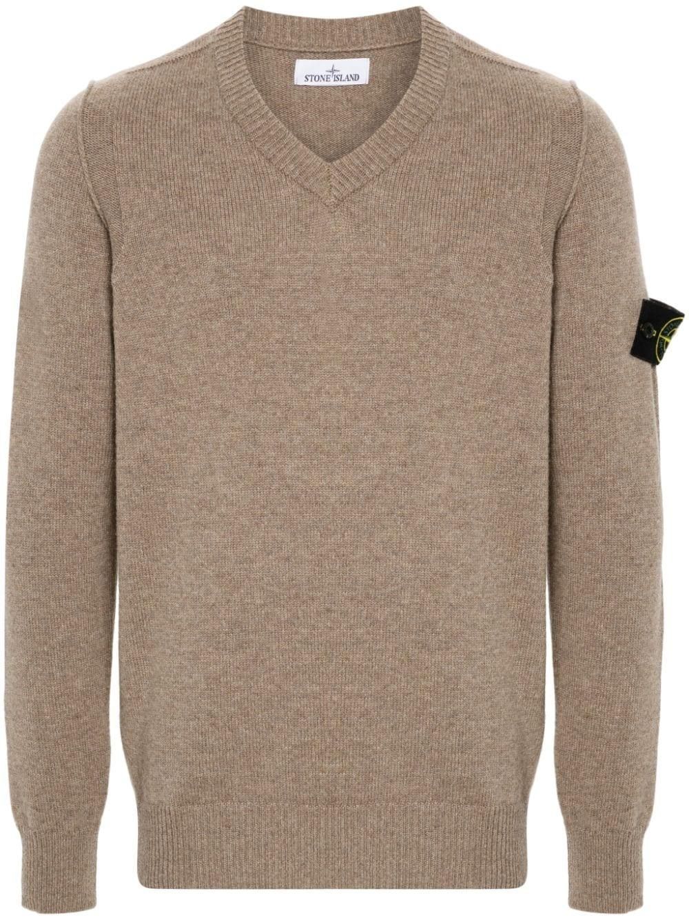 Maglioni scollo a v Stone Island SALDI: Acquista fino al −27