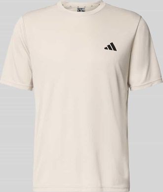 adidas Funktionsshirt mit Logo und Rundhalsausschnitt in Beige, Gr&ouml;&szlig;e XXL