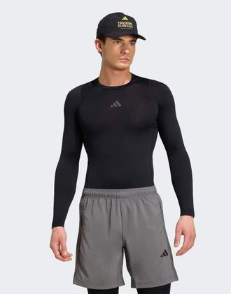 adidas Techfit climawarm T-shirt a maniche lunghe nera-Nero