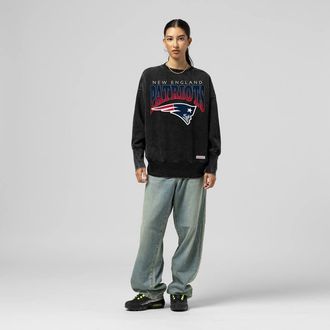 Mitchell & Ness Womens Mitchell & Ness Black New England Patriots Delineate Mineral Wash Crewneck Sweatshirt at Nordstrom, Size X-Large