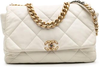 Chanel 2019 Maxi Lambskin 19 Flap satchel - White