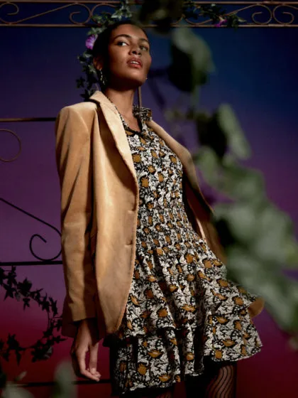 De tijd van de joggingbroek is voorbij: dit najaar wordt luxe met de Bijenkorf