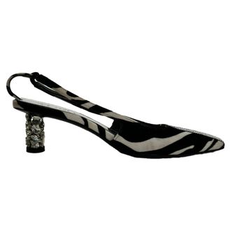Tom Ford Tom Ford Zebra-Print Slingback Hakken in Zwart en Witte Su&egrave;de