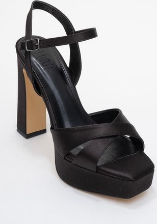 Prologue Yulia Cross-Strap Platform Hak Sandaal