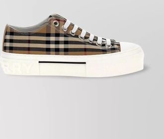 Burberry patterned low-top sneakers round toe