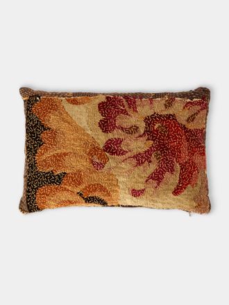 By Walid 19th-Century Napolean III Aubusson Tapestry and Linen Cushion (19in/48cm)