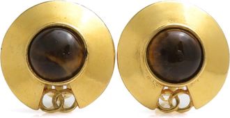 Chanel gold Metal Clip Earrings (Pre-Owned)