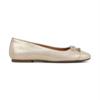 Vionic Womens Klara Ballet Flat In Gold