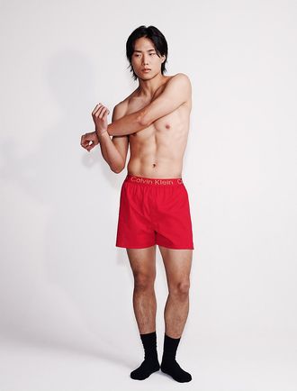 Calvin Klein Mens Woven Boxer - Red - XL