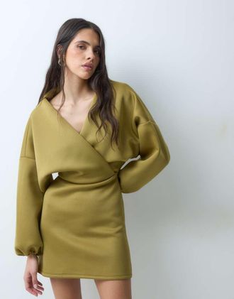 Asos vestito corto con maniche a palloncino in tessuto scuba color oliva-Verde