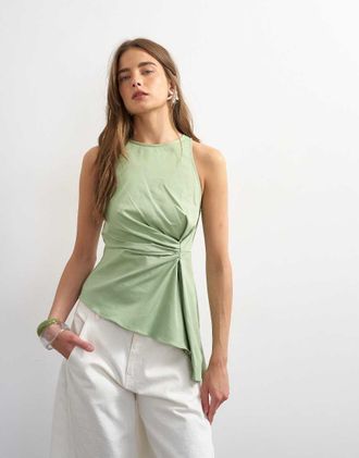 Topshop Top con fondo asimmetrico e dettaglio laterale raccolto verde salvia