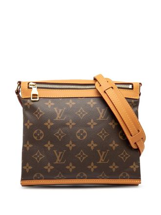 Louis Vuitton 2019 Monogram Saumur Messenger PM crossbody bag - Brown