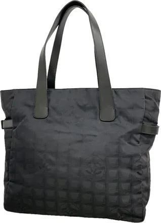 Chanel Black Nylon Tote Bag (Pre-Owned)
