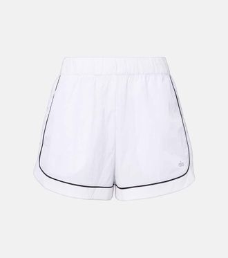 Alo Yoga Motivate logo shorts
