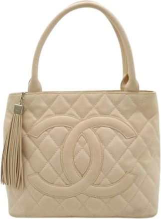Chanel Pre-owned Handbags, female, Beige, Size: ONE SIZE Pre-owned Matelasse Shoulder Tote Bag