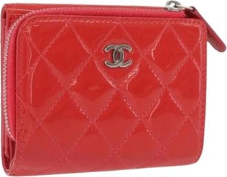 Chanel Pre-owned Wallets, female, Red, Size: ONE SIZE Pre-owned Vintage Trifold Wallet