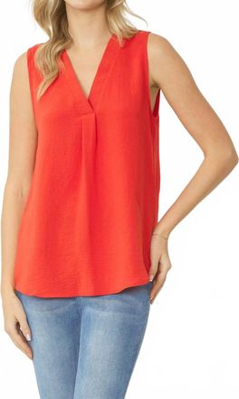 Entro Sleeveless V-Neck Top In Red