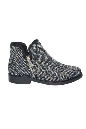 Eric Michael Womens Tyra Ankle Boot In Black Belgium