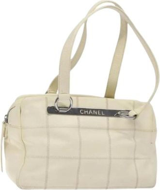 Chanel Pre-owned Handbags, female, White, Size: ONE SIZE Pre-owned Vintage Shoulder Bag