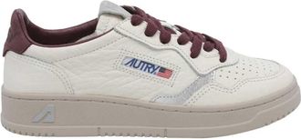 Autry Medalist Low Wom Ne19 Nubuck/olifant/gelamineerd vijg/zilver